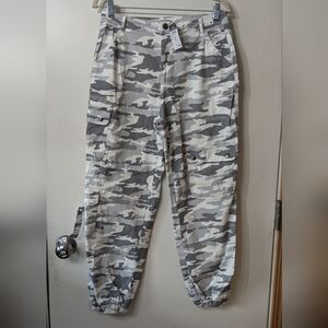 Rue 21 Camo cargo pants